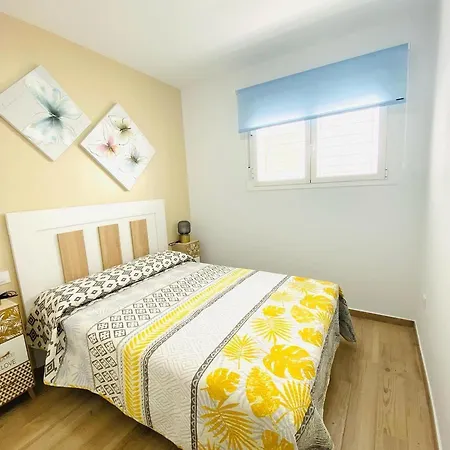 Conil - Casa Gallardo Cerca De La Playa Y Centro - Solo Parejas O Familias *